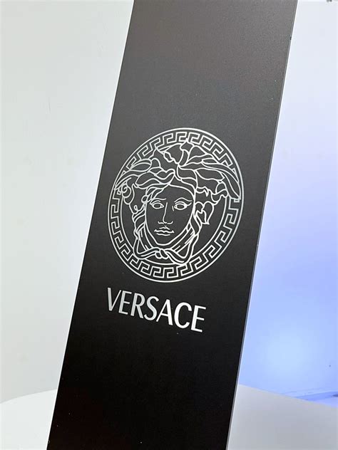 versace board